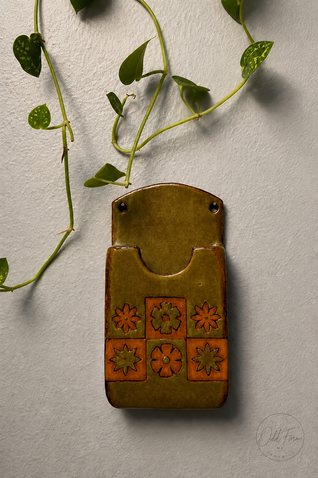 The Wall Pocket - Olive Floral